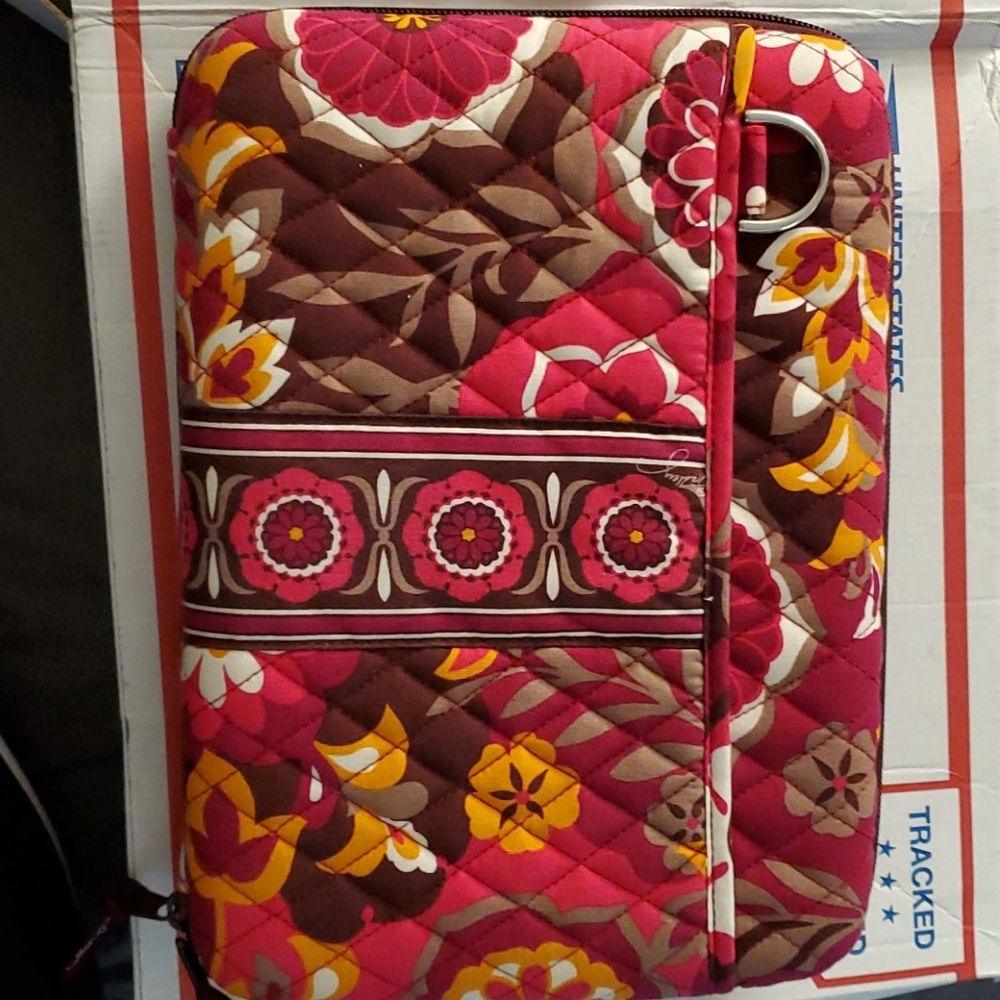 Vera Bradley hard shell technology case